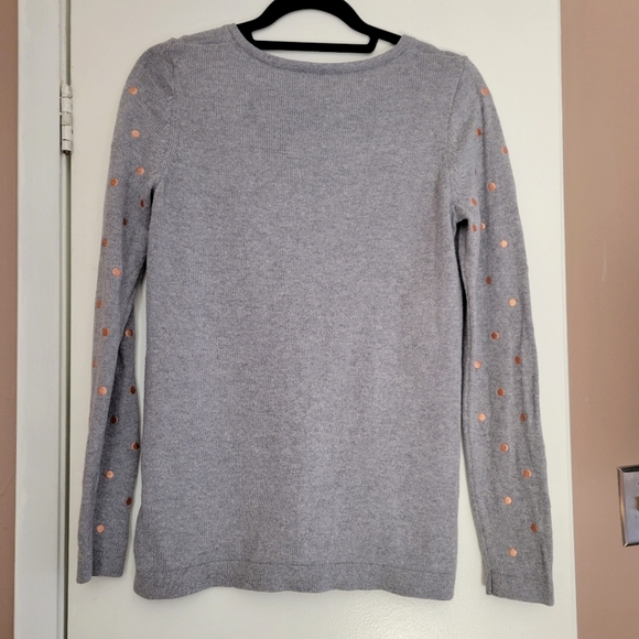 Old Navy Long sleeve sweater in grey with copper polka dots size medium - Picture 4 of 4